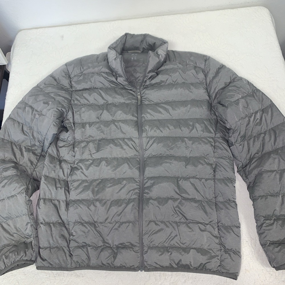 Uniqlo Ultra Light Down Ladies Puffer Jacket – Light Gray – Size Medium Packable